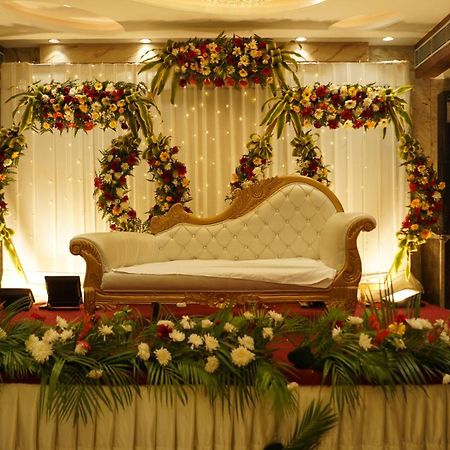 Hotel Silver Pearl Alīgarh エクステリア 写真